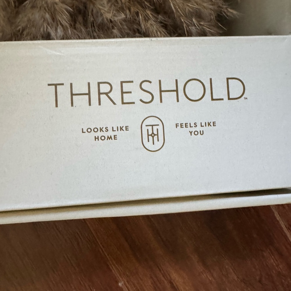 Threshold NIB Pampas Brown Neutral Preserved Pampas Wreath - Picture 6 of 7